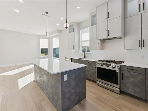 1508  Seegar Street  101, Dallas Texas 75215