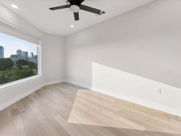 1508  Seegar Street  101, Dallas Texas 75215