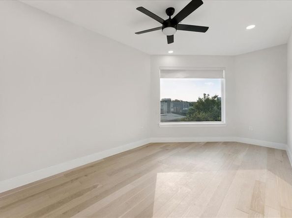 1508  Seegar Street  101, Dallas Texas 75215
