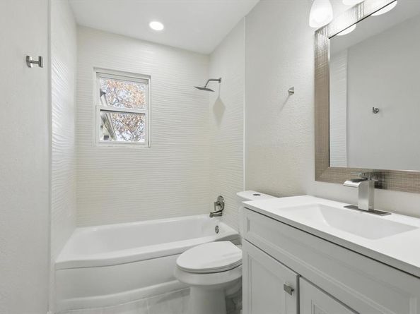 11382  Rupley Lane , Dallas Texas 75218