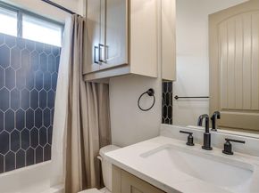 512  Isbell Road , Fort Worth Texas 76114