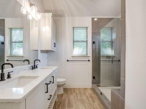512  Isbell Road , Fort Worth Texas 76114