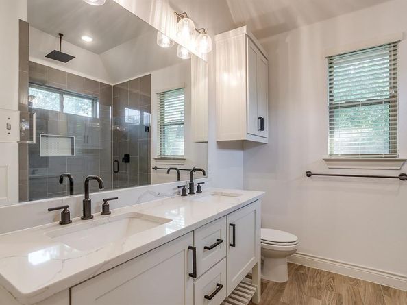 512  Isbell Road , Fort Worth Texas 76114