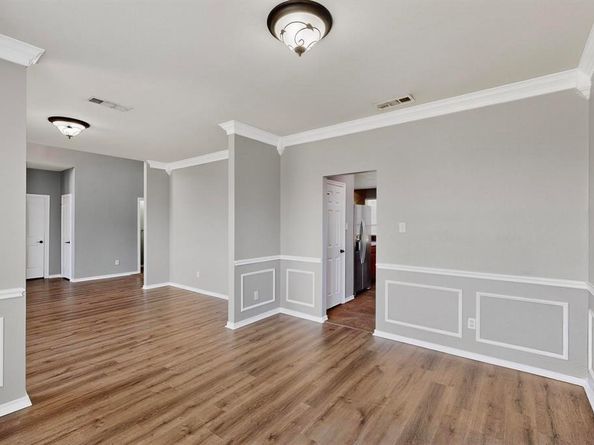 1705  Clover Hill Road , Mansfield Texas 76063