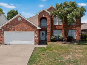 1705  Clover Hill Road , Mansfield Texas 76063