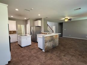 1705  Clover Hill Road , Mansfield Texas 76063