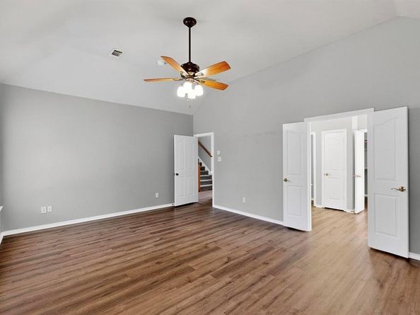 1705  Clover Hill Road , Mansfield Texas 76063