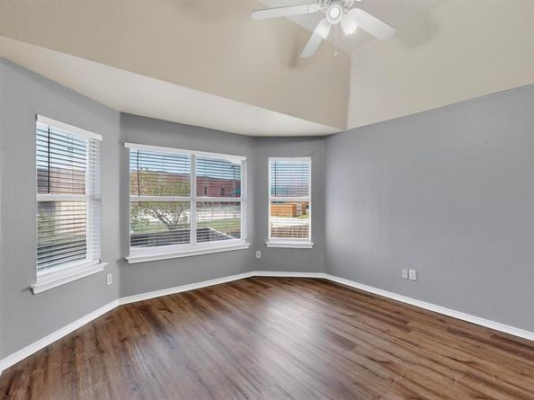 1705  Clover Hill Road , Mansfield Texas 76063