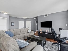6211 W Northwest Highway  500, Dallas Texas 75225