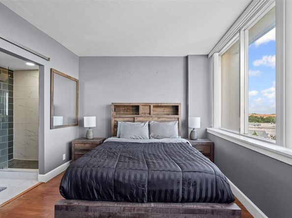 6211 W Northwest Highway  500, Dallas Texas 75225