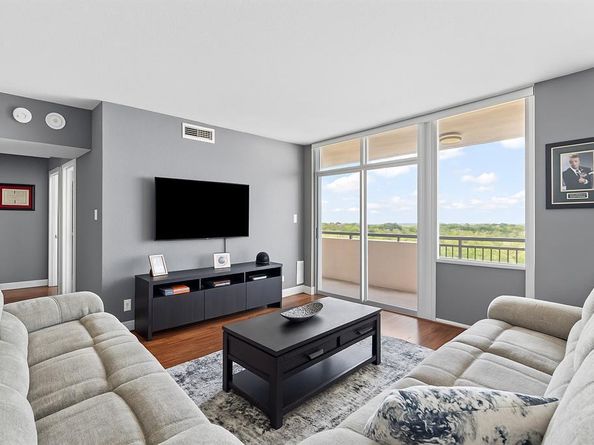 6211 W Northwest Highway  500, Dallas Texas 75225