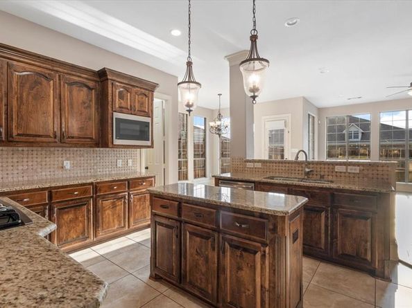 408  Water Bridge Drive , Lewisville Texas 75056