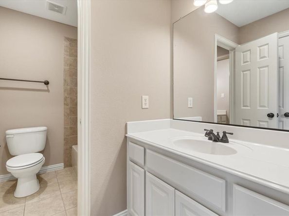 408  Water Bridge Drive , Lewisville Texas 75056