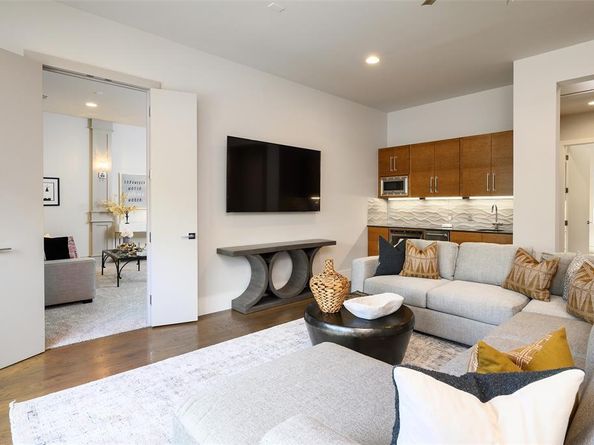 6719  Northwood Road , Dallas Texas 75225