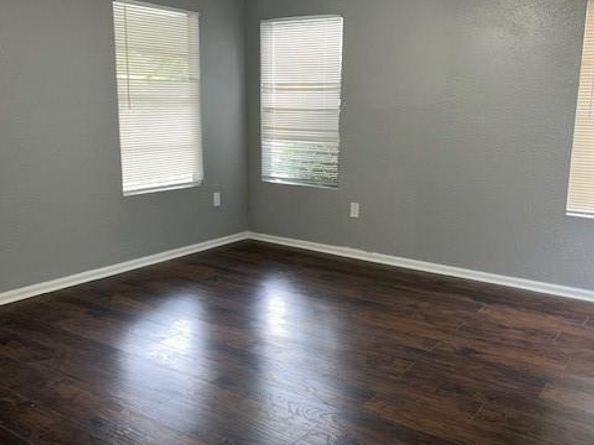 807  Hartsdale Drive , Dallas Texas 75211