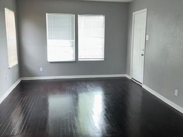 807  Hartsdale Drive , Dallas Texas 75211