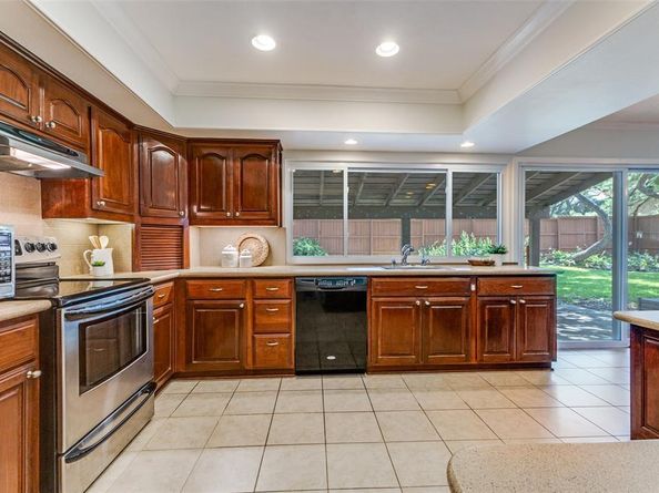 6614  Leameadow Drive , Dallas Texas 75248