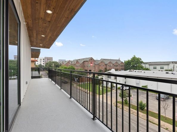 4330  Dickason Avenue  201, Dallas Texas 75219