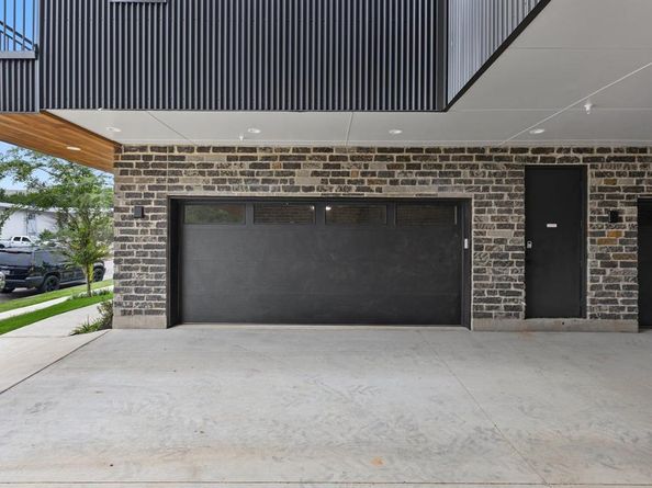 4330  Dickason Avenue  201, Dallas Texas 75219