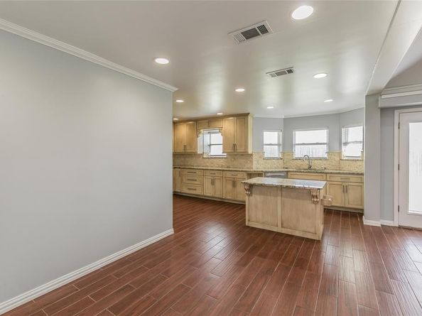 341  Loma Alta Drive , Mesquite Texas 75150