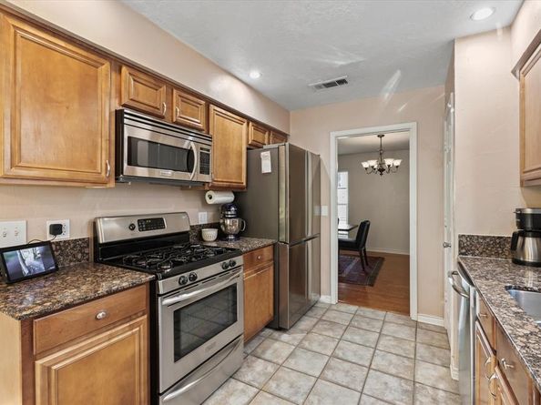 407  Valley Cove Drive , Richardson Texas 75080