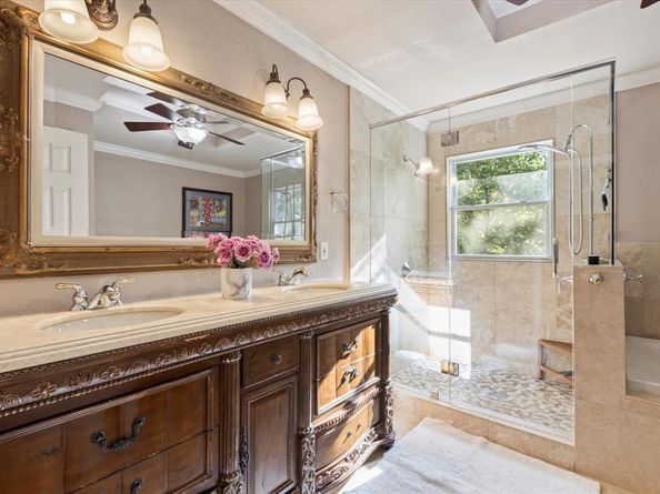 407  Valley Cove Drive , Richardson Texas 75080