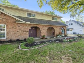 407  Valley Cove Drive , Richardson Texas 75080