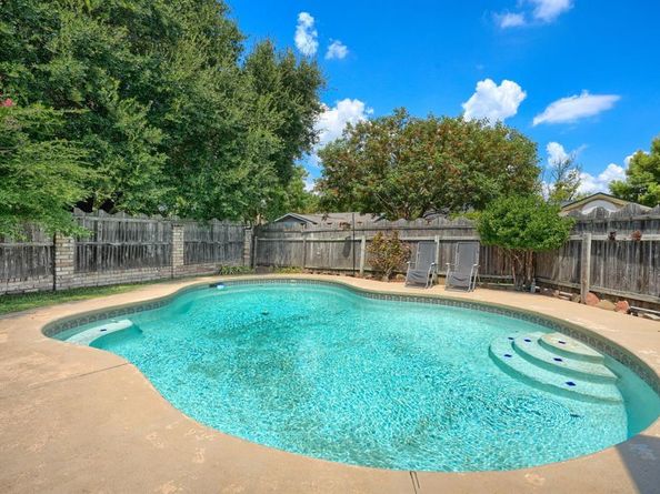 2929  Spring Brook Drive , Garland Texas 75044