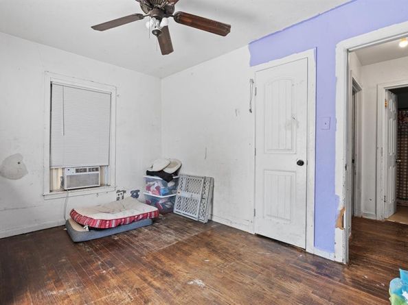 4300  Waits Avenue , Fort Worth Texas 76133
