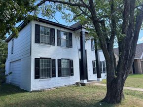 9839  Paramount Avenue , Dallas Texas 75217