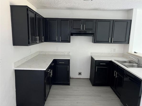 9839  Paramount Avenue , Dallas Texas 75217
