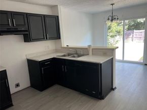 9839  Paramount Avenue , Dallas Texas 75217