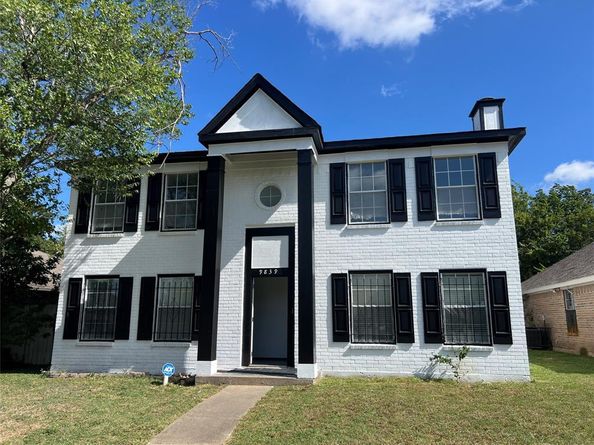 9839  Paramount Avenue , Dallas Texas 75217