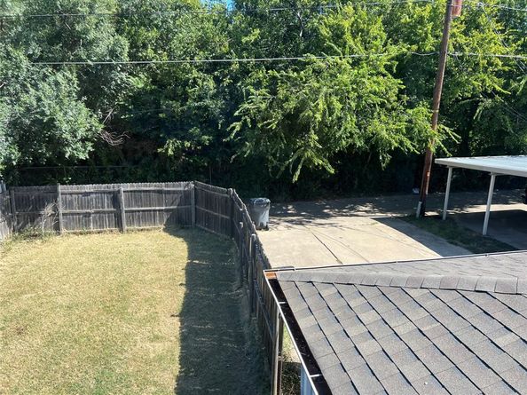 9839  Paramount Avenue , Dallas Texas 75217
