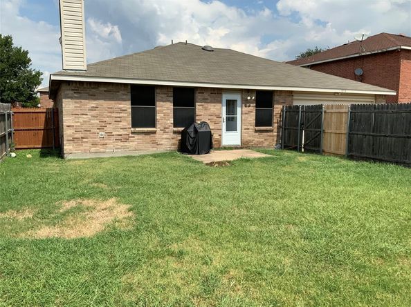 1214  April Showers Lane , Lancaster Texas 75134