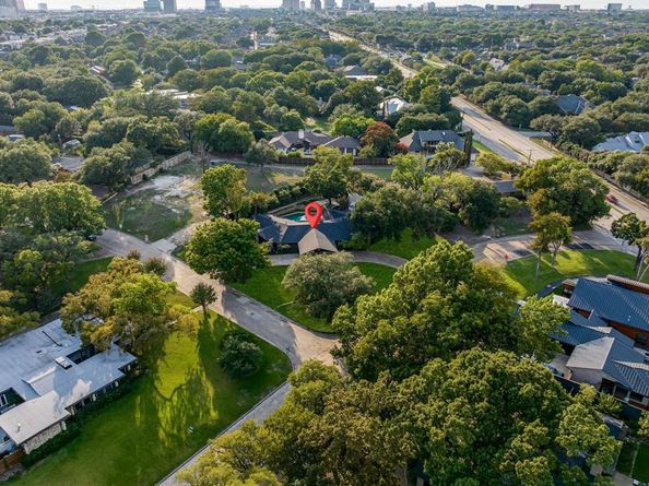 6275  Preston Creek Drive , Dallas Texas 75240