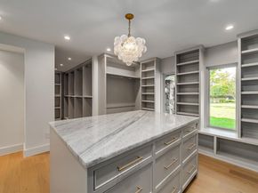 6275  Preston Creek Drive , Dallas Texas 75240