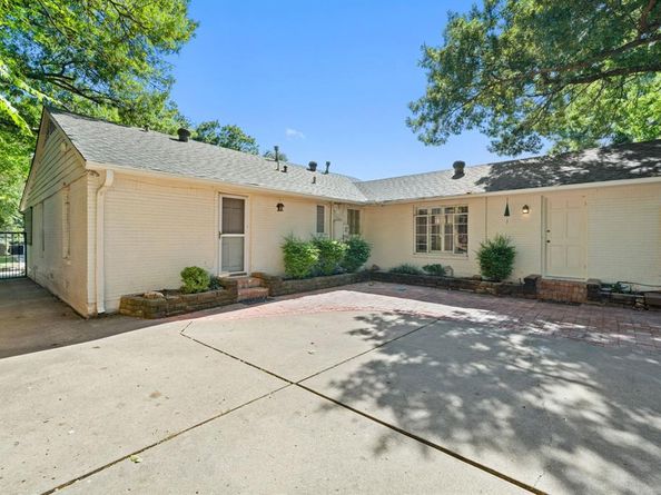6215  Mccommas Boulevard , Dallas Texas 75214
