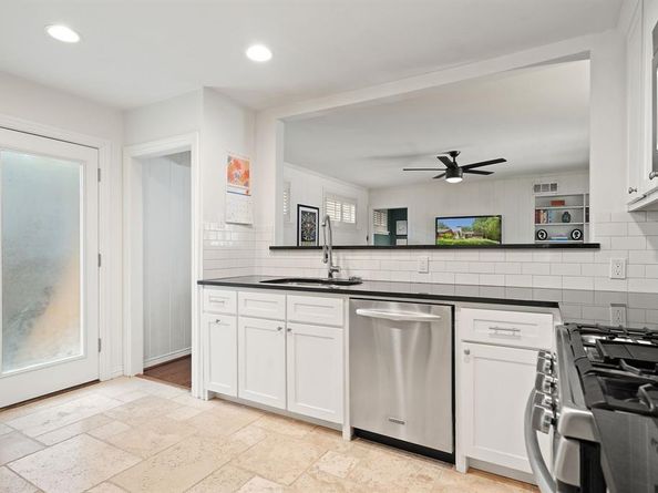 6215  Mccommas Boulevard , Dallas Texas 75214