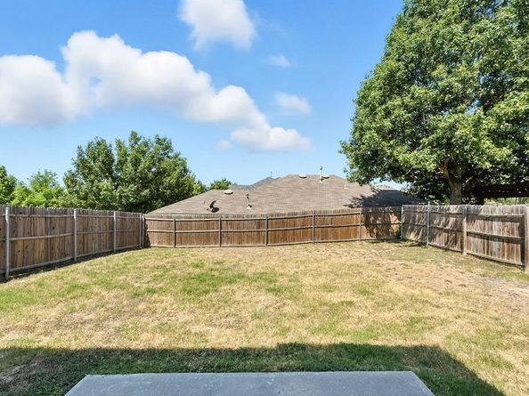 8125  Fleetwing Trail , Fort Worth Texas 76131