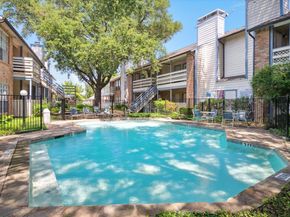 1601  Marsh Lane  208, Carrollton Texas 75006