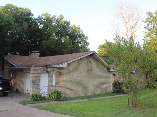 1913  Enchanted Lane , Lancaster Texas 75146