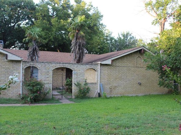 1913  Enchanted Lane , Lancaster Texas 75146