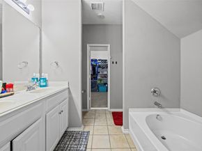 5712  Mountain Stream Trail , Fort Worth Texas 76244