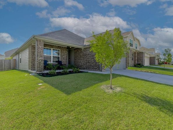 9921  Flying Wing Way , Fort Worth Texas 76131