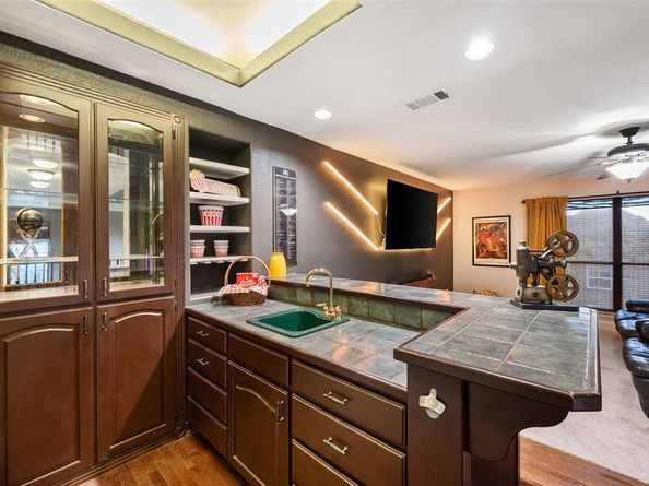 424  Windjammer Lane , Azle Texas 76020