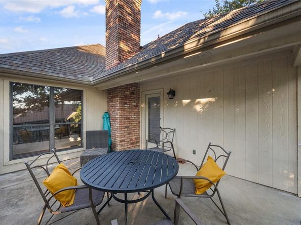 424  Windjammer Lane , Azle Texas 76020