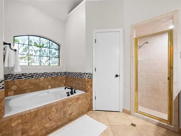 424  Windjammer Lane , Azle Texas 76020
