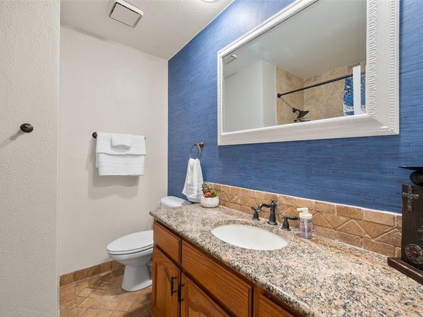 424  Windjammer Lane , Azle Texas 76020