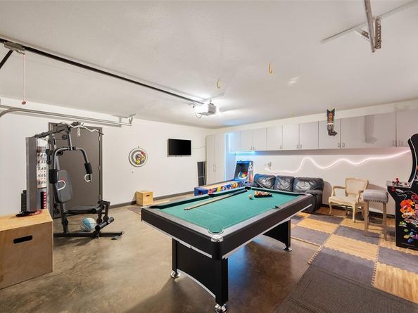 424  Windjammer Lane , Azle Texas 76020